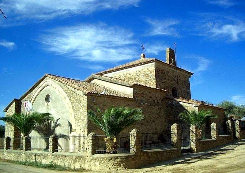 Ermita de Santiago en El Casar de Cáceres