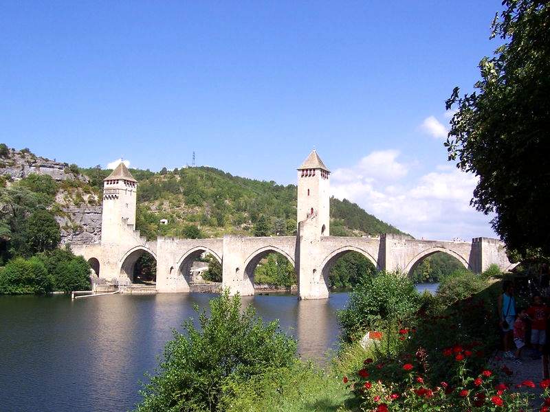 El puente Valentré sobre el Lot en Cahors (I)