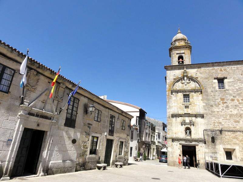 Plaza del Convento en Melide